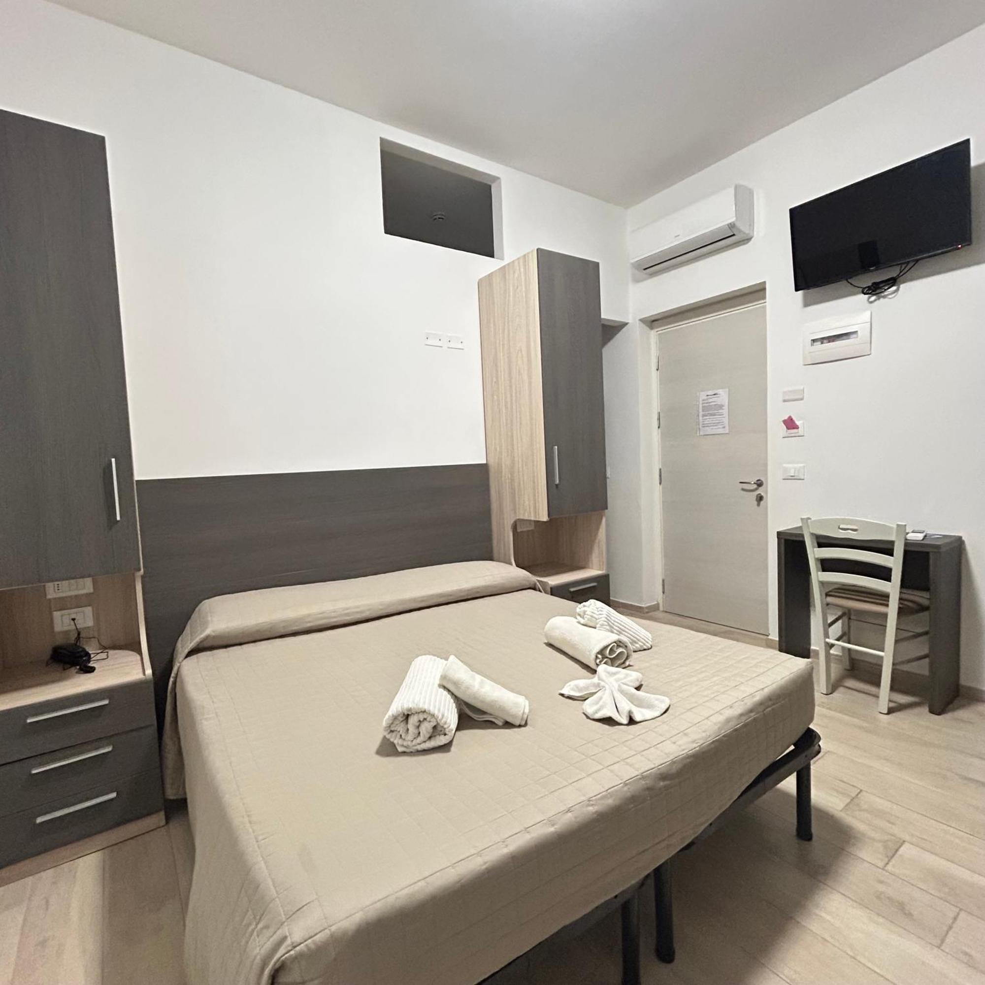 Hotel Bed And Book Rimini Extérieur photo